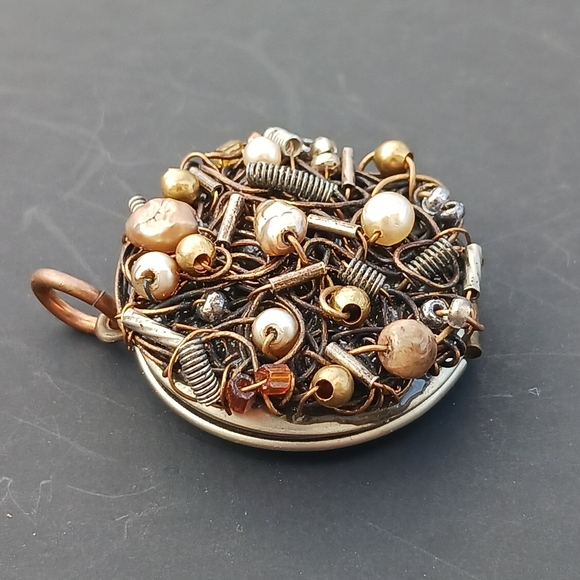 VTG Wirework Locket With Pearlescent Accents Handmade - Picture 1 of 6